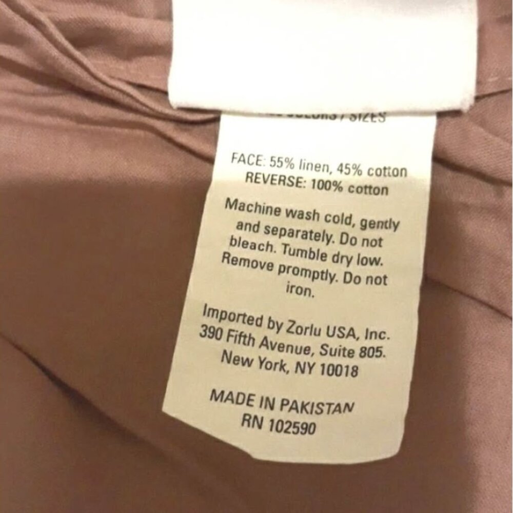 Tahari MAUVE KING Linen Blend Duvet Cover Set.2 Shams. FLAW - Picture 3 of 5